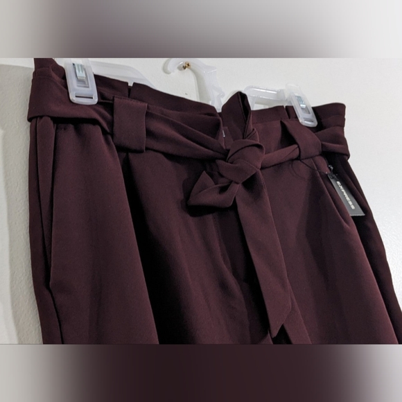 NWT Express Women's High Rise Tie Belt Burgundy Maroon Ankle Pants, Size 8R - Picture 5 of 12